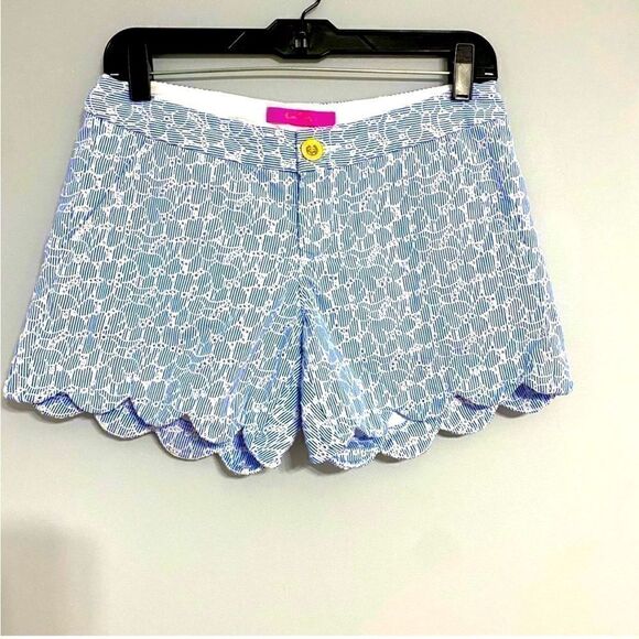Lilly Pulitzer Buttercup Scalloped Blue Shorts Women Size 0 - Picture 1 of 9